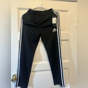 Adidas brand new Youth trainer pant.